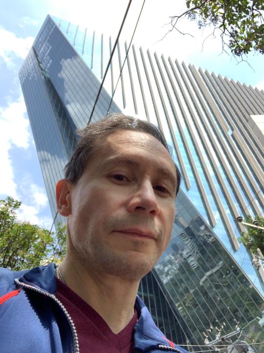 Edward Alvarez