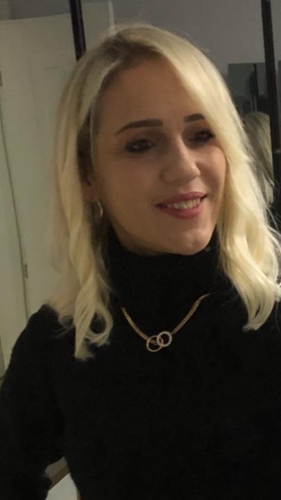 Aliye Özer