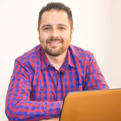 César Vinueza
