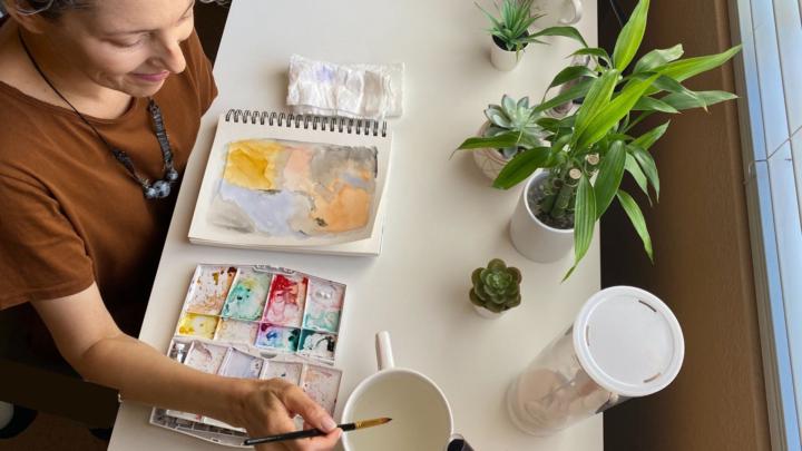 🖌️🎨 How painting brought me out of a panic attack...