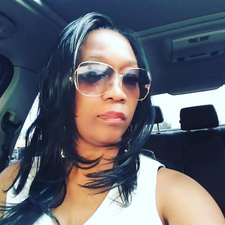 Deretha Bell
