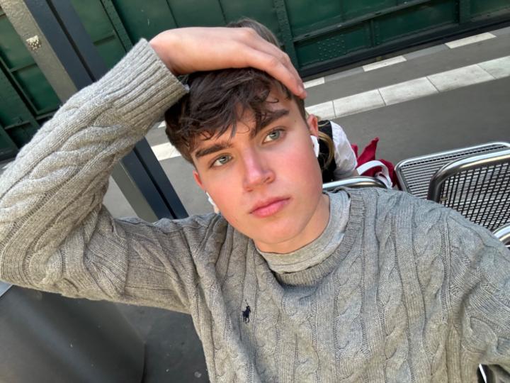 Jonas Lux
