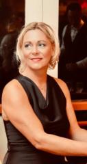 Claudia De Fenoyl