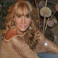 Lesley Hunter