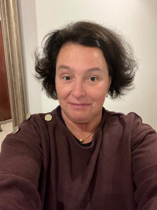 Carla Elvira Carneiro