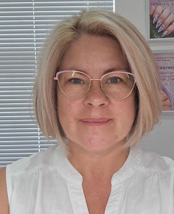 Nicolette van der Walt