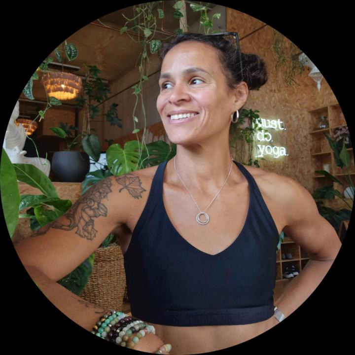 Leonora Lihou