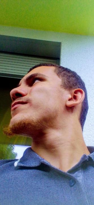 Ayman Al Qayrowani