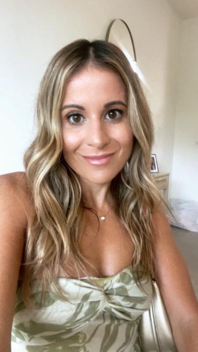 Gina Vlosky