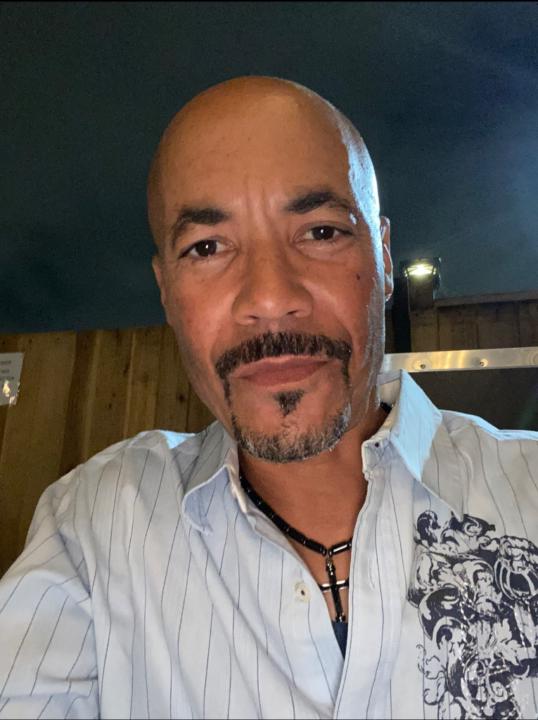 Erick Shores