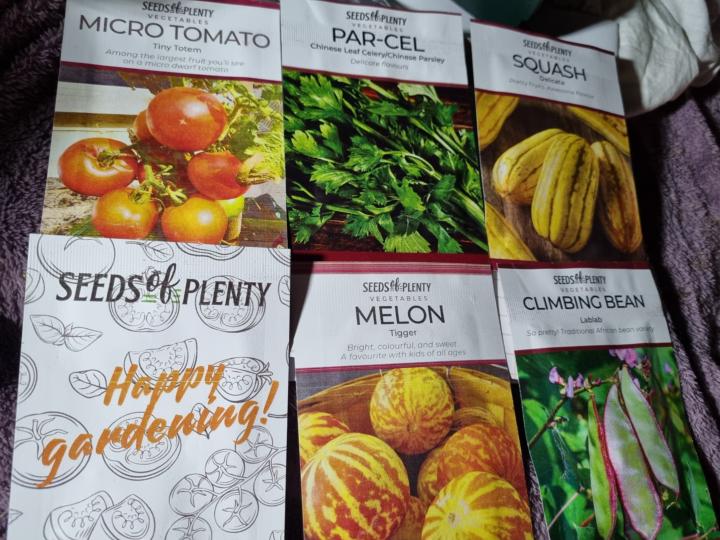 SEEEEEEEEEEEEEEEEEEEDS 