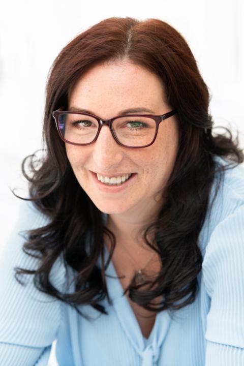 Lisa Sampson