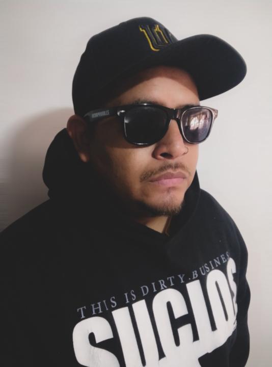 Carlos Tello