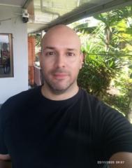 José López