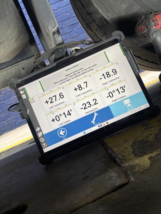 ⚠️ MAN TGS came in with a steering pull and crooked wheel… and the readings were WAY out 👀