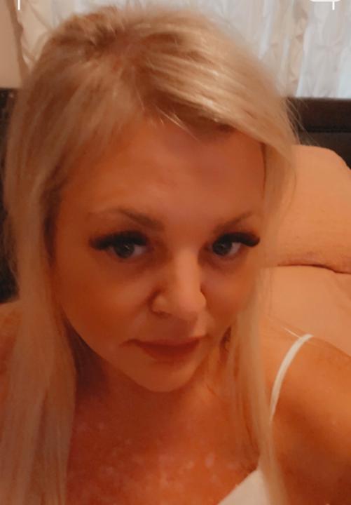 DeeDee Grove