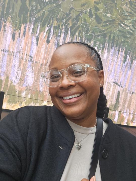 Dr.Dana Gee