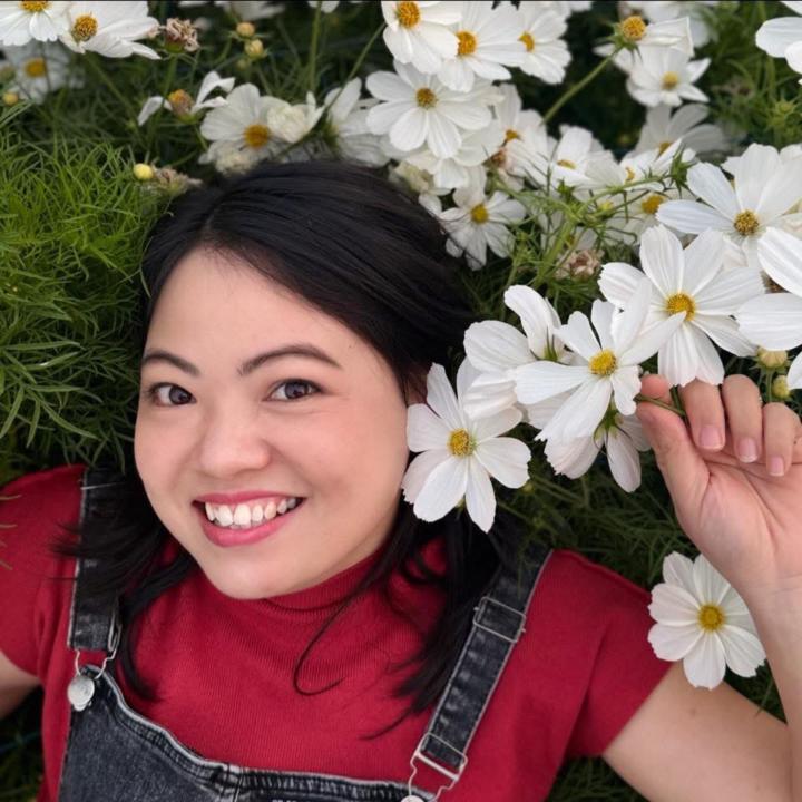 Hoài Dang Thu