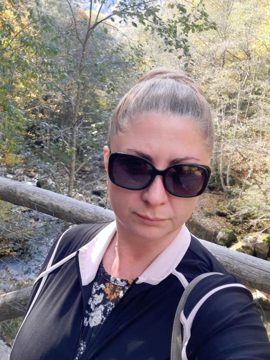 Роза Барутчийска