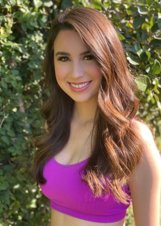 Nicole Velez