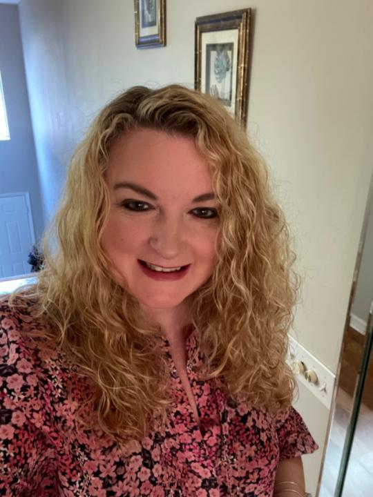 Elizabeth Mongelluzzo