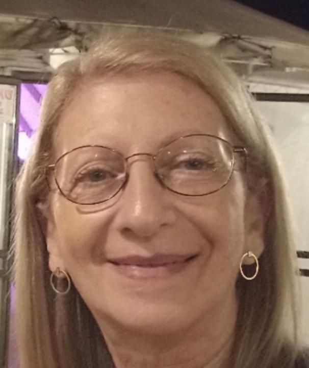 Claudia Sirlin