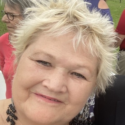 Julie Anderson-manrique