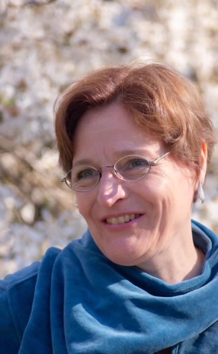 Dr. Hanna Steffen
