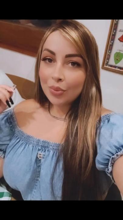 Caroline Andrade Mendonça