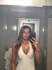 Lizzy Lee