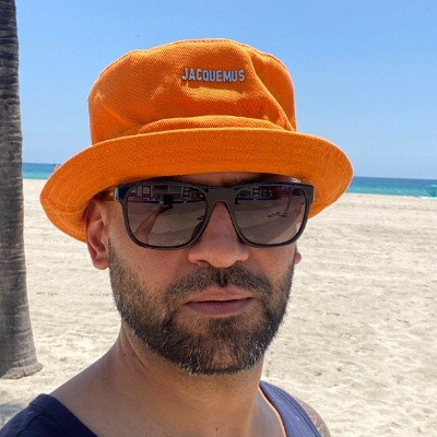 Vik M