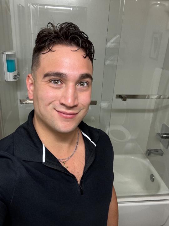 Garrett Fernandez