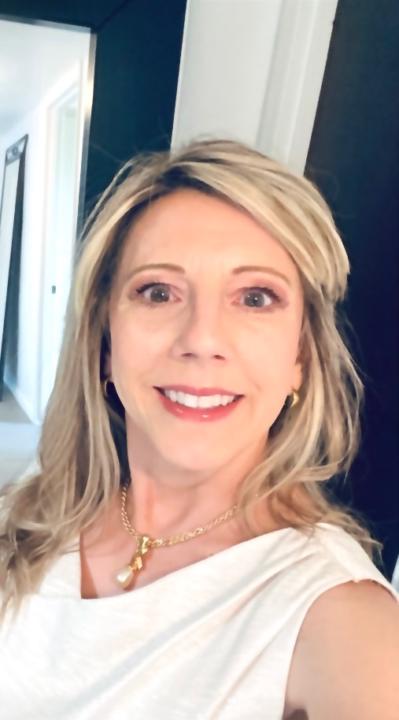 Stacy Manuszak