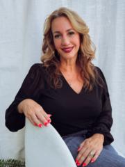 Deborah Kunz