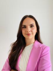 Nadine Bös