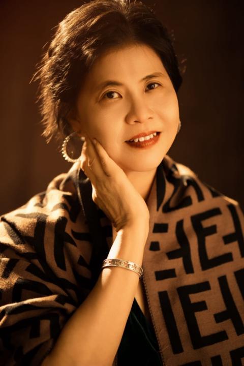 Helen Ho