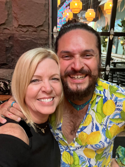 Hey there, ya'll! I'm Paula, Sydney IRL Admin 🥳