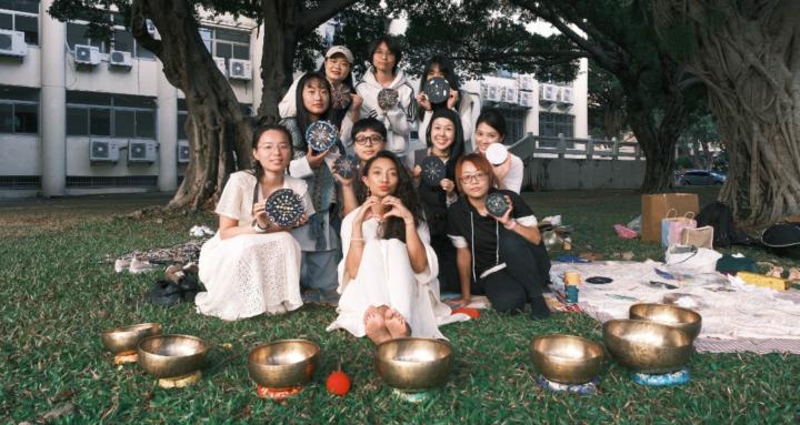 玥玥 Inner Light Club | 內在之光俱樂部