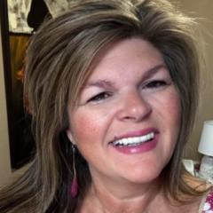 Kelli Wall