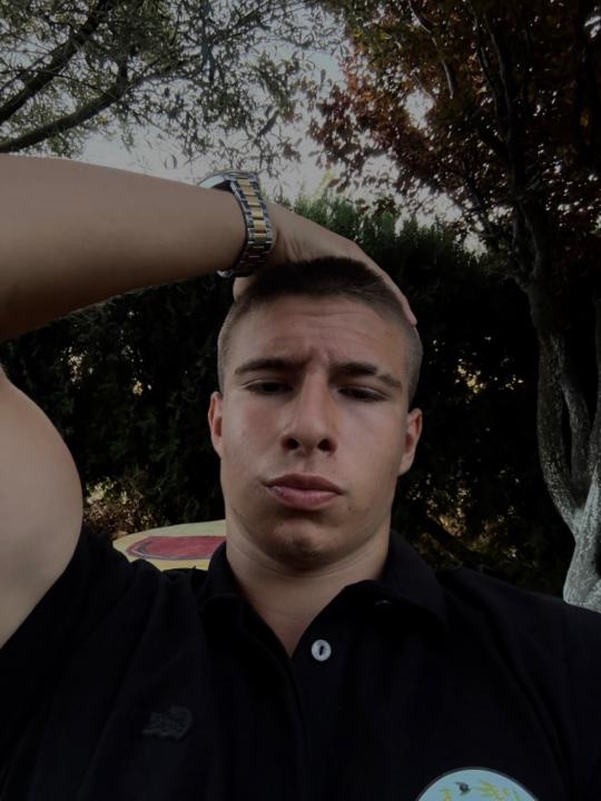Efe Yüzyıl