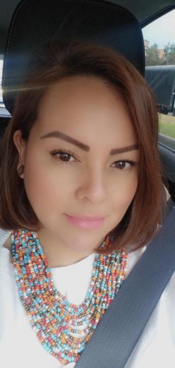 Angela Acuña