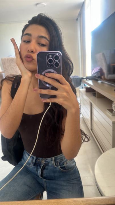 Laura Hernandez