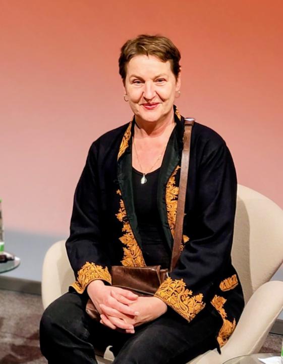 Claudia Lohrenscheit