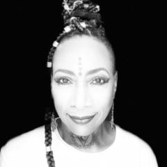 Valerie Love - KAISI