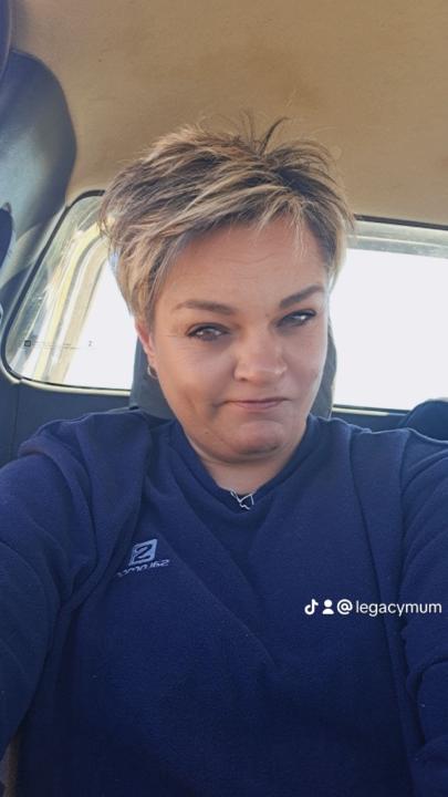 Estie Van der schyff