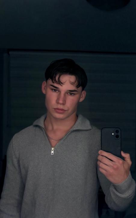 Joel Piotr Bernhardt