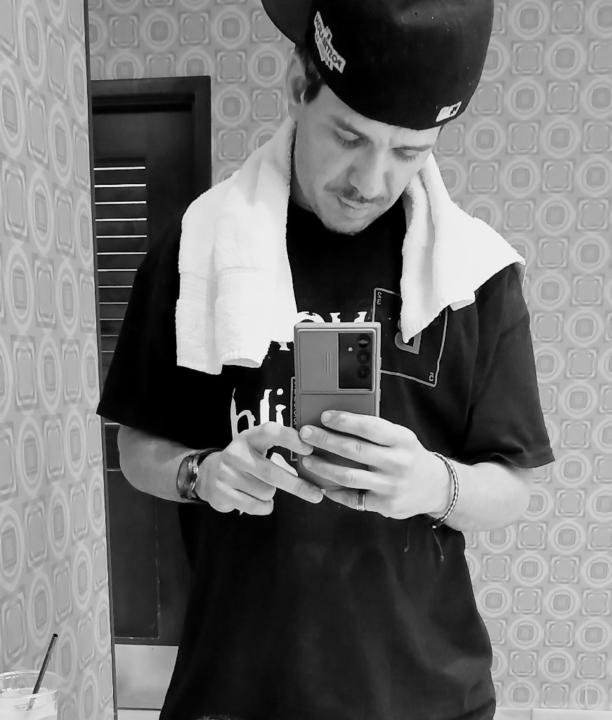 Neyton Garza