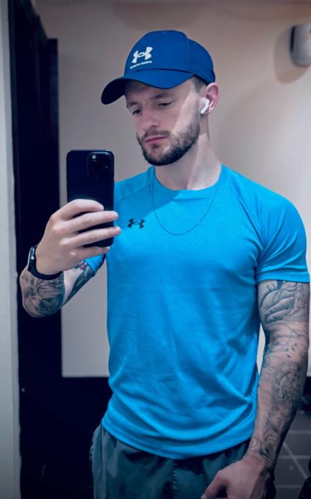 Cameron Holmes
