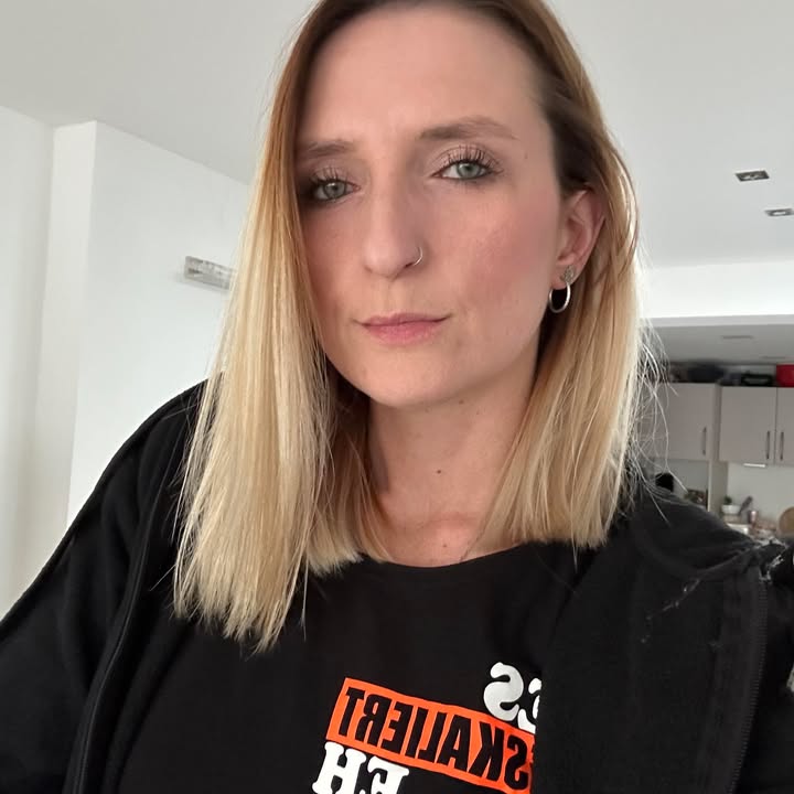 Sandra Schneider