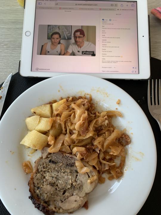 Repas du soir en regardant la video